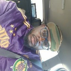 Meet your Posher, Thomas